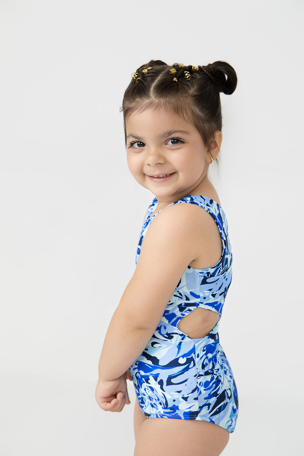 The Surge Cutout Leorard